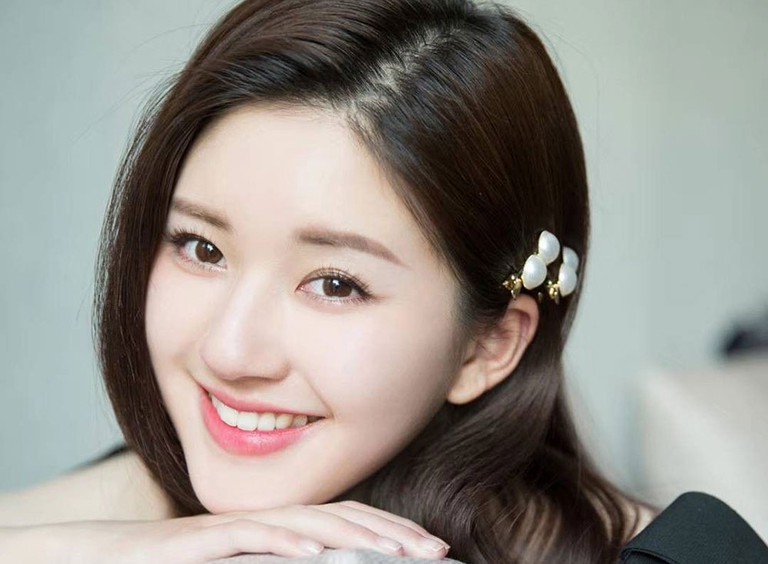 Đôi mắt hút hồn của Triệu Lộ Tư