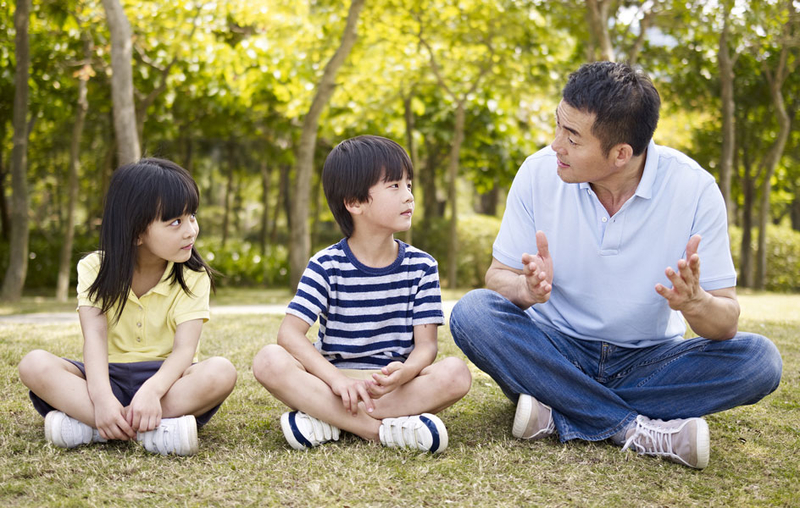 cha mẹ làm gì