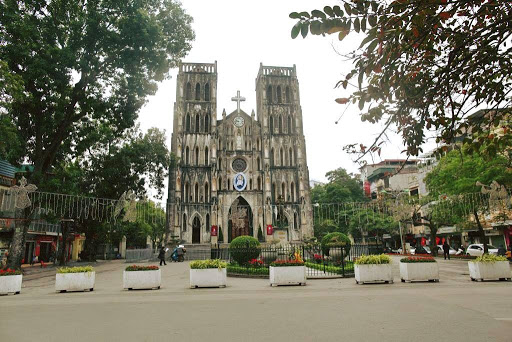 nhà thờ lớn