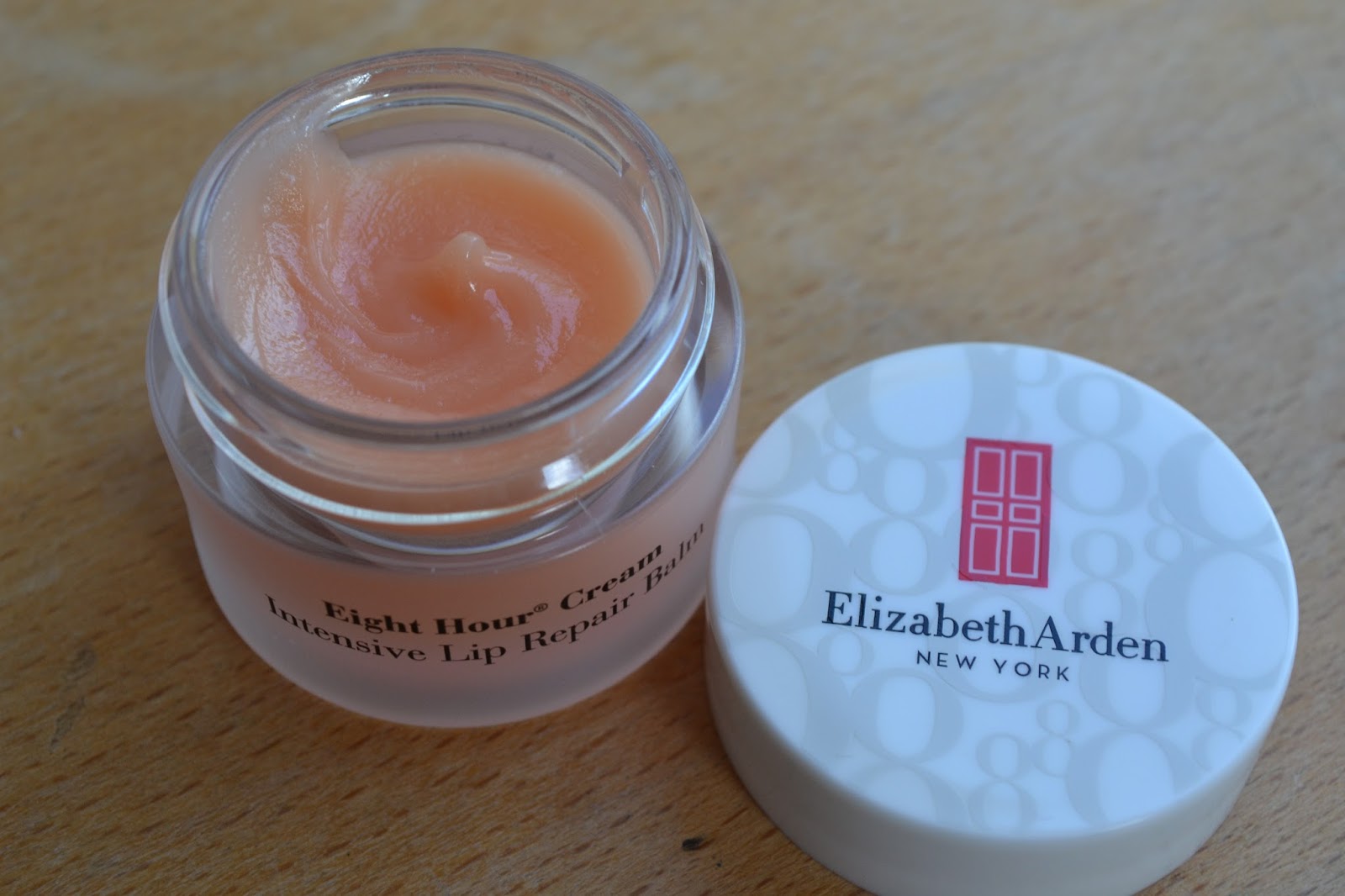 Elizabeth Arden Eight Hour Cream Intensive Lip Repair Balm