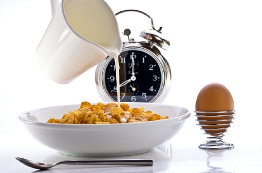 Không ăn trong khoảng 4h trước lúc đi ngủ