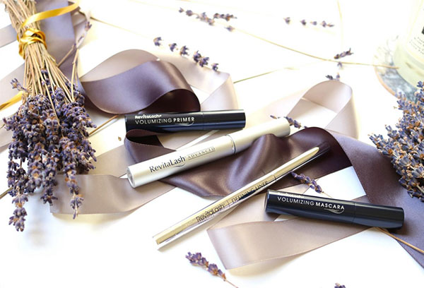 Sản phẩm dưỡng mi Revitalash Advanced 3D & Mascara Revitalash Volumizing Cao Cấp