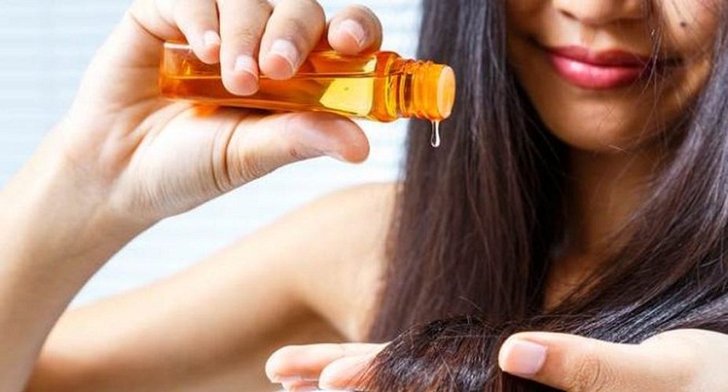 Sử dụng dầu dưỡng tóc