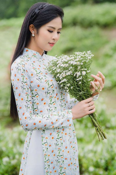 mẫu áo dài hoa nhí