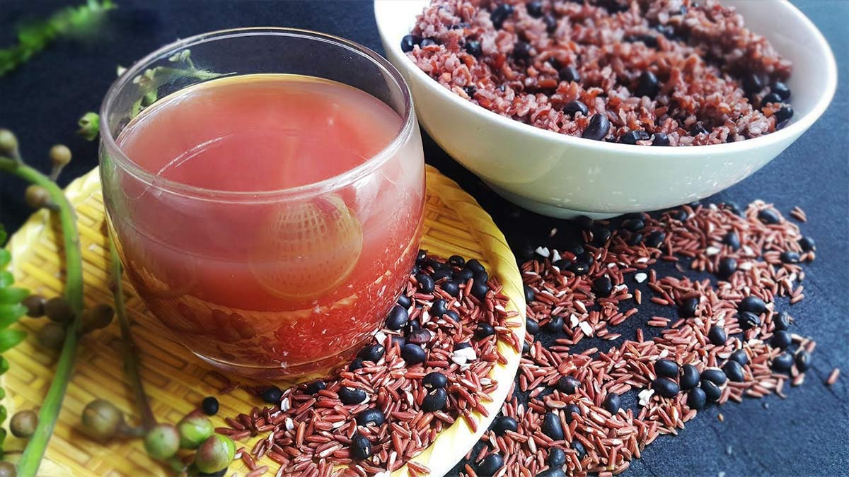 uống trà đậu đỏ