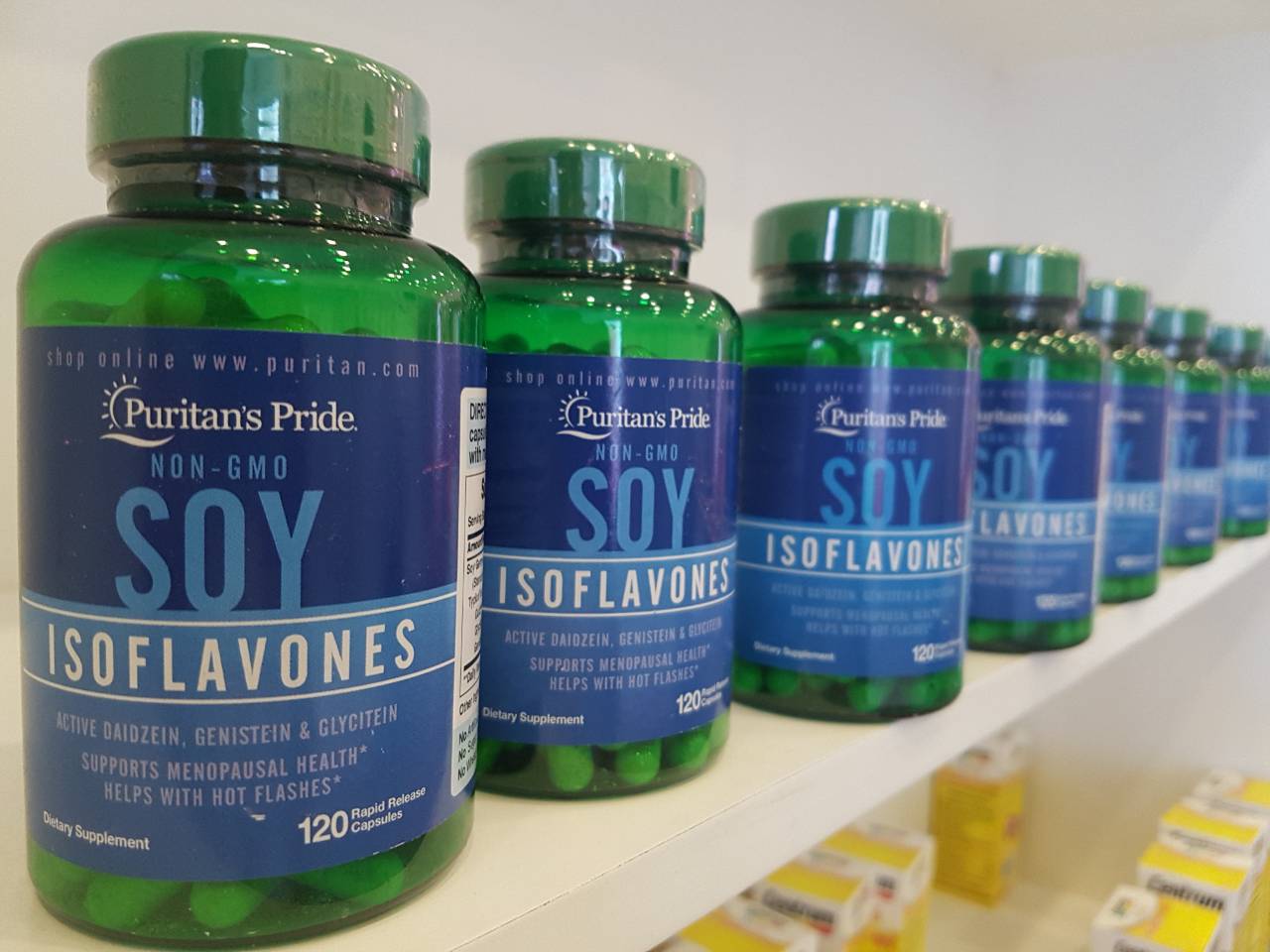 Tinh chất mầm đậu nành Nature made soy isoflavones