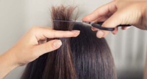 cắt tóc chẻ ngọn
