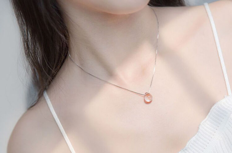 Dây chuyền cỡ trung mặt nhỏ